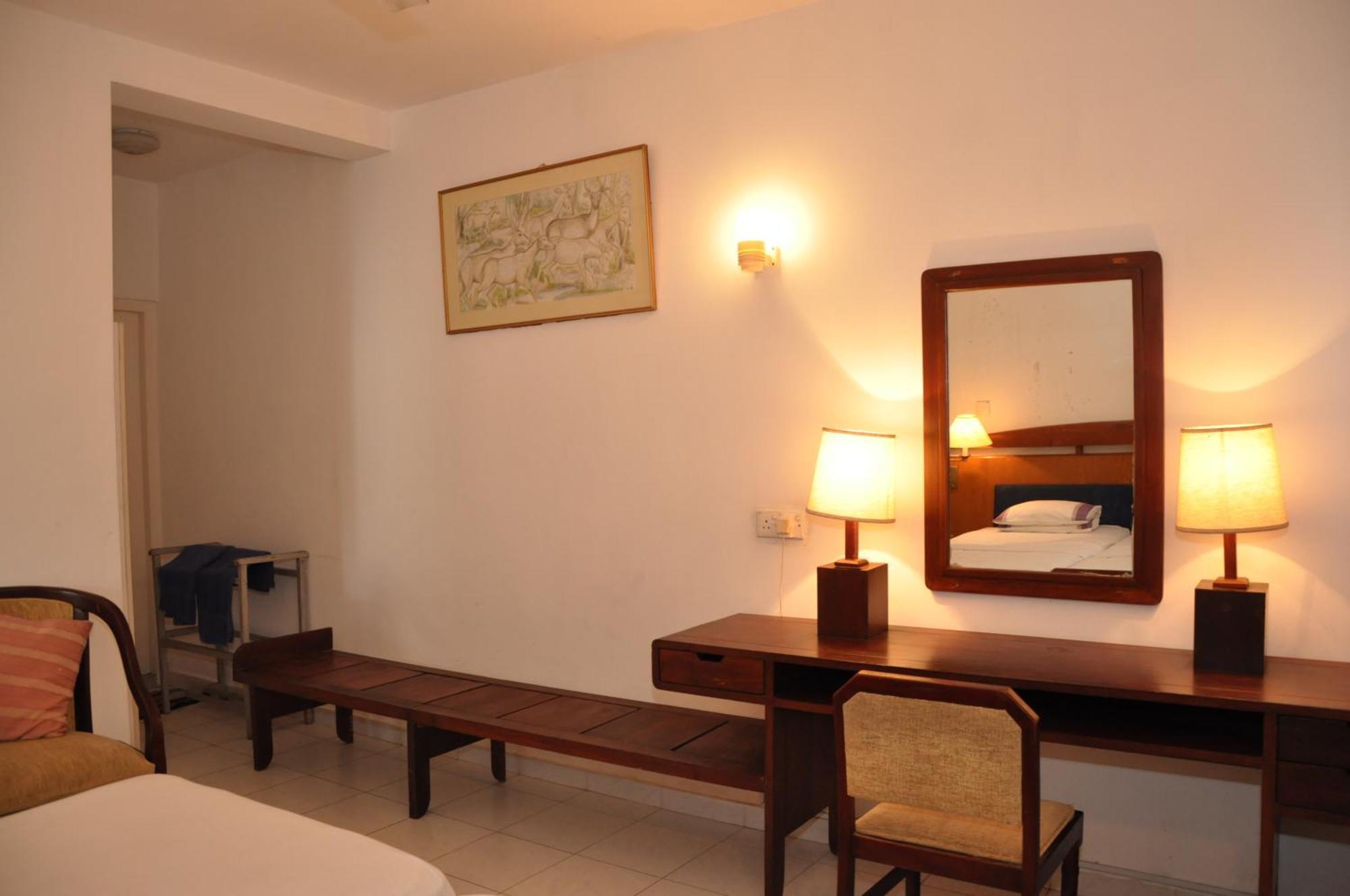 Ykd Tourist Rest Hikkaduwa Hotel Luaran gambar